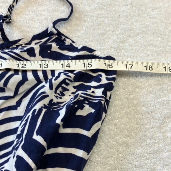 Lilly Pulitzer umbrella print romper with tie belt - Picture 8 of 10